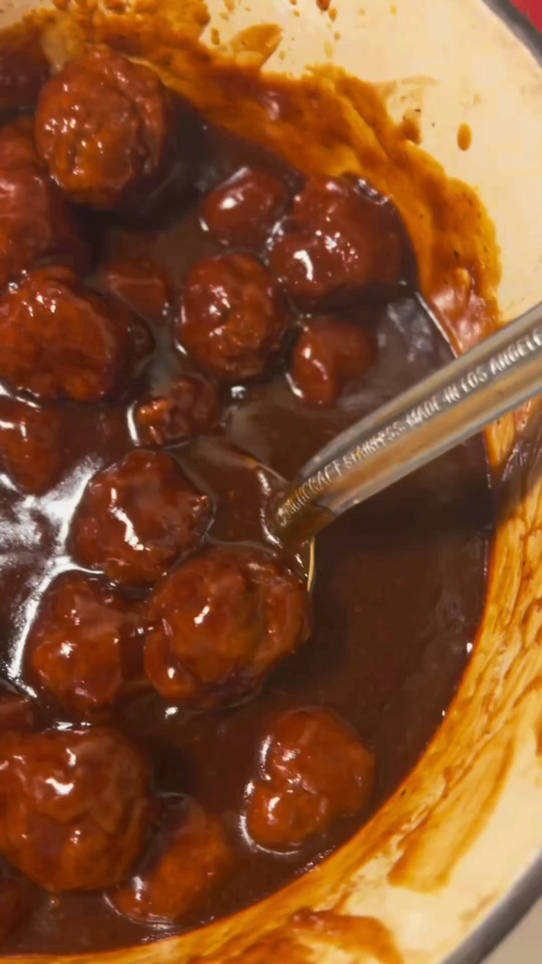 Let's talk about these Spicy Barbecue Meatballs, they are sweet with a hit of spice. These can be put together in less than an hour. Come on over to the blog for full recipe. #meatballs #spicy #barbecuesauce #brownsugar #easymeals #familyfavortie #groundbeef